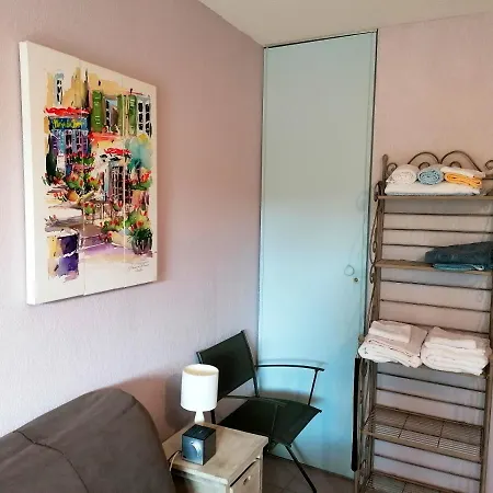 Studio Avec Piscine Partagee Et Jardin Amenage A Raphael A 5 Km De La Plage Apartment