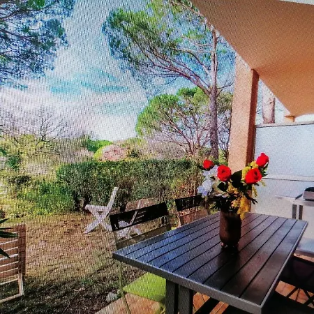 Studio Avec Piscine Partagee Et Jardin Amenage A Raphael A 5 Km De La Plage Saint-Raphael (Var)